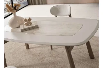 Calısta Dınıng Table
