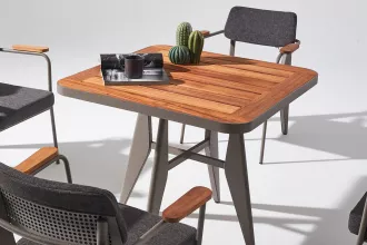 Michel Table 90*90